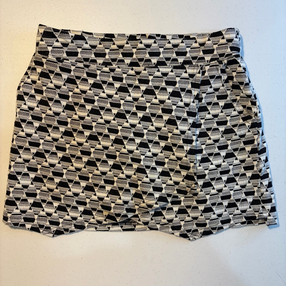 Sanctuary B&W Faux Wrap Patterned Geometric Skirt (XS)